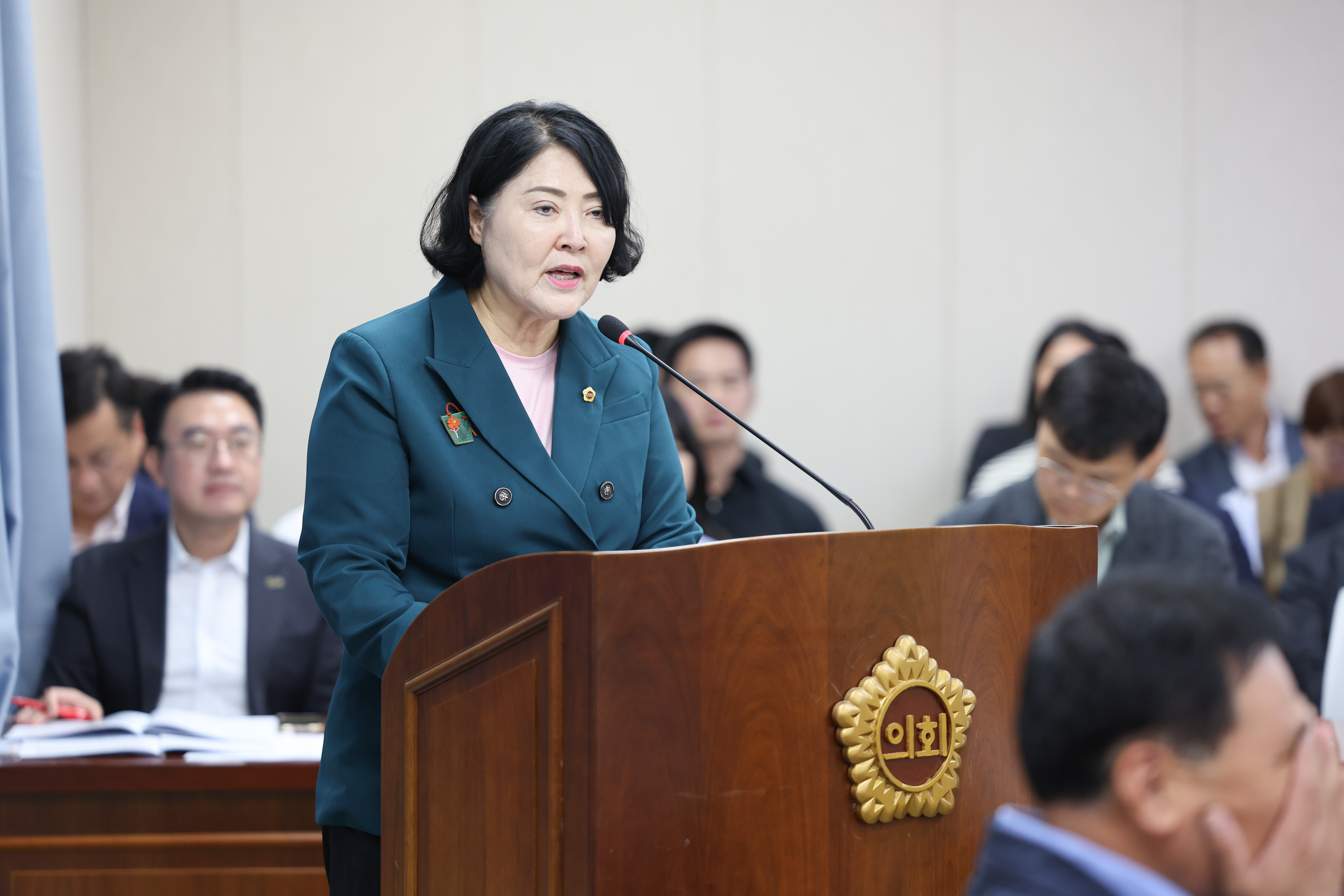 25년10월15일 제394회 임시회 경제관광문화위원회 회의 (34)2