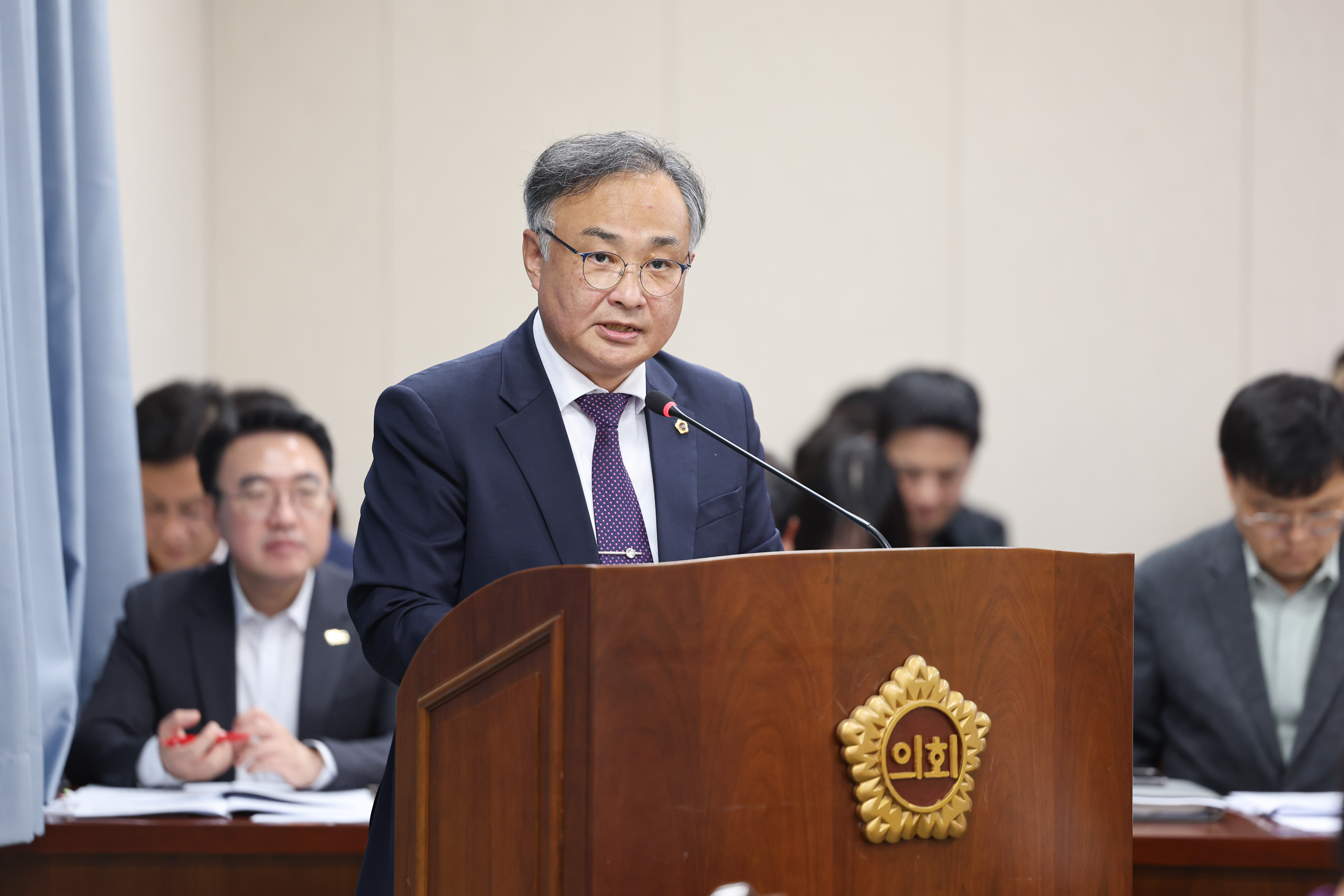 제394회 임시회 경제관광문화위원회 회의 첨부이미지 : 25년10월15일 제394회 임시회 경제관광문화위원회 회의 (30).jpg
