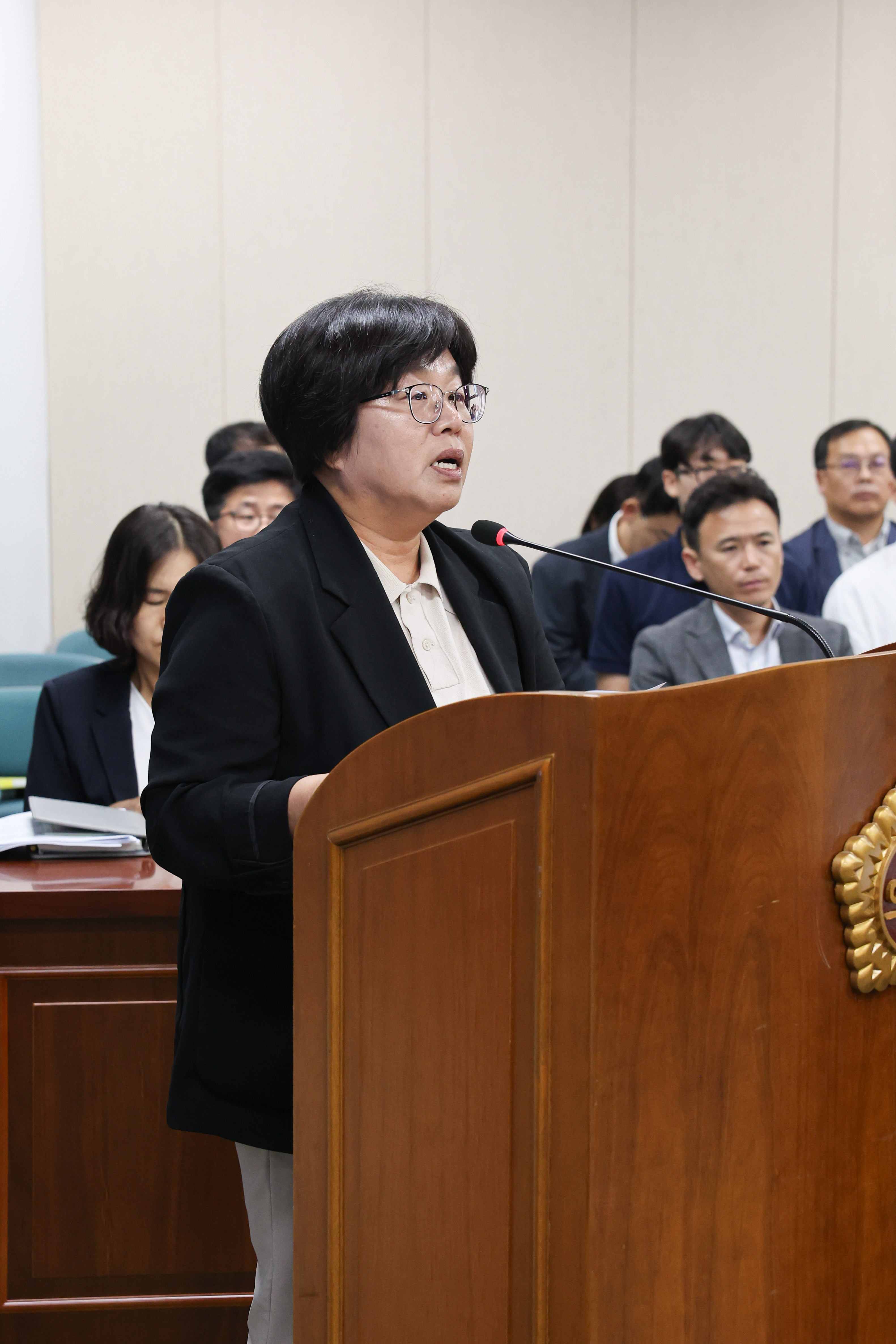 제394회 임시회 기획행정위원회 회의 첨부이미지 : 25년10월15일 제394회 임시회 기획행정위원회 회의 (2).jpg