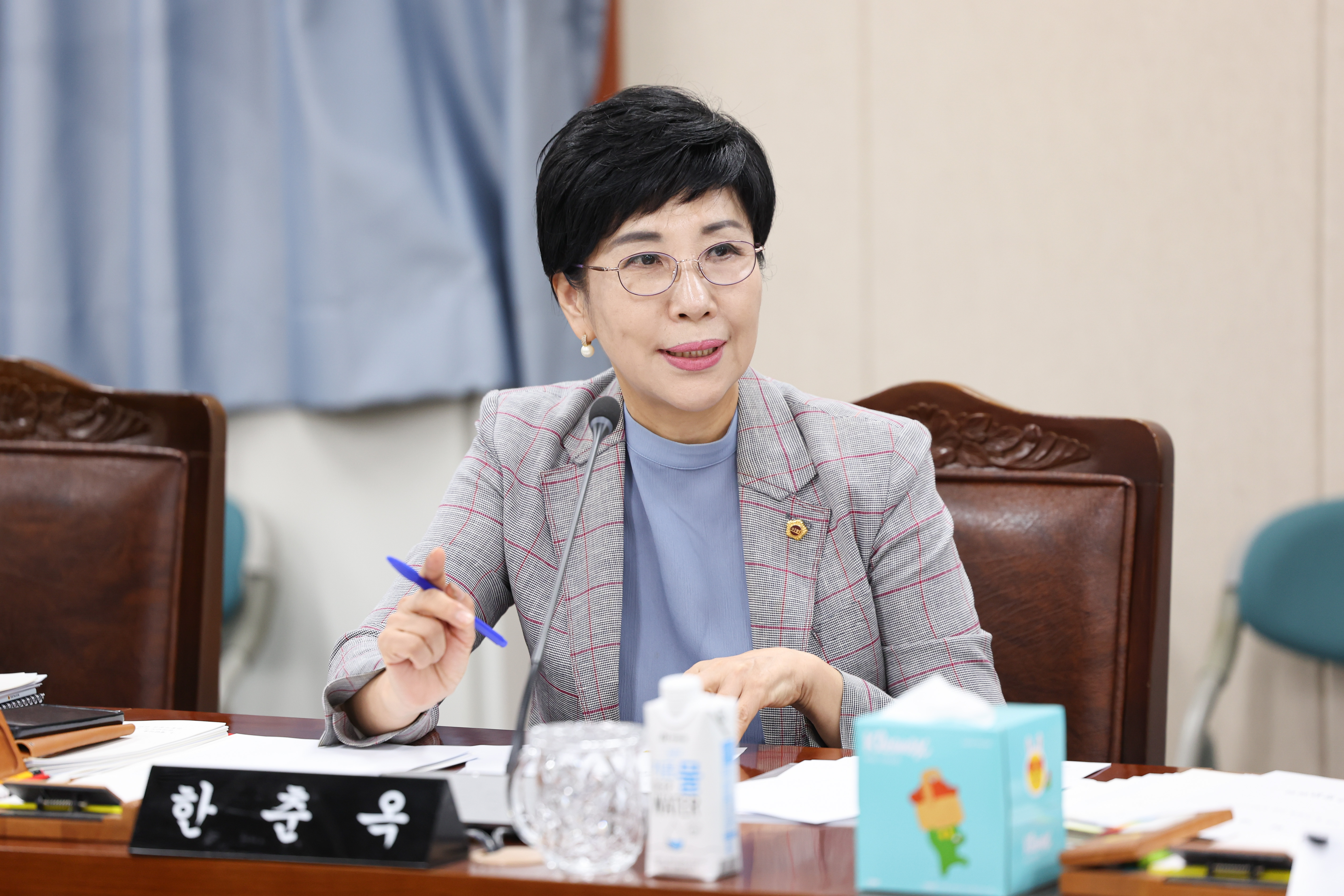 제394회 임시회 경제관광문화위원회 회의 첨부이미지 : 25년10월15일 제394회 임시회 경제관광문화위원회 회의 (28).jpg