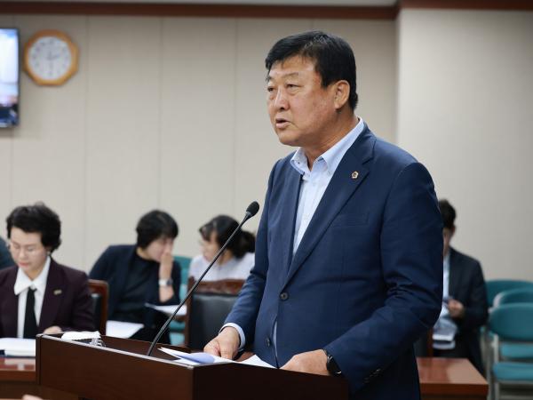 제394회 임시회 농수산위원회 회의 첨부이미지 : 25년10월15일 제394회 임시회 농수산위원회 회의 - 021.jpg