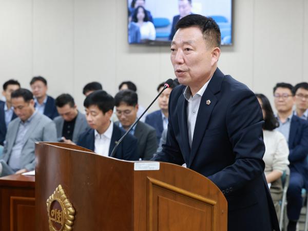 제394회 임시회 안전건설소방위원회 회의 첨부이미지 : 25년10월15일 제394회 임시회 안전건설소방위원회 회의 - 014.jpg