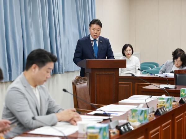 25년10월15일 제394회 임시회 보건복지환경위원회 회의 - 027 4