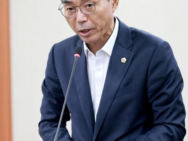 제394회 임시회 농수산위원회 회의 첨부이미지 : 25년10월15일 제394회 임시회 농수산위원회 회의 - 030.jpg