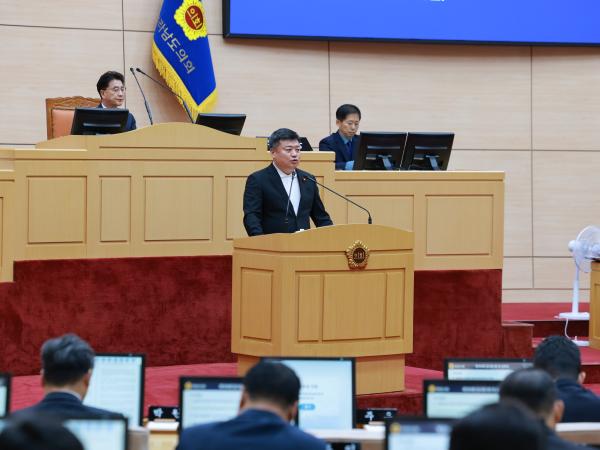 제394회 임시회 제1차 본회의 첨부이미지 : 25년10월15일 제394회 임시회 제1차 본회의 - 052.jpg