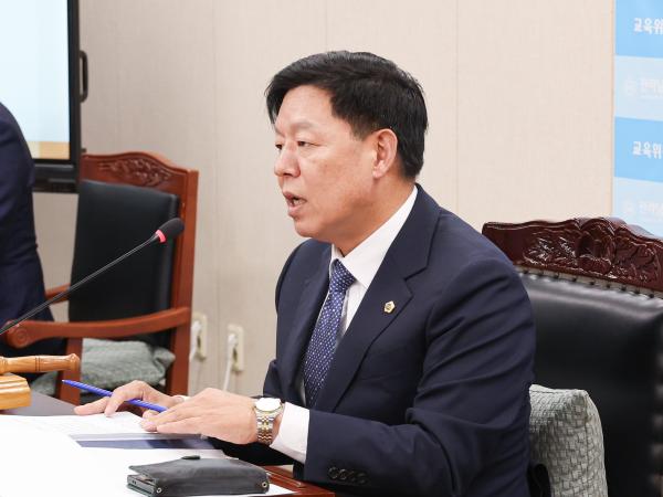 제394회 임시회 교육위원회 회의 첨부이미지 : 25년10월15일 제394회 임시회 교육위원회 회의 (6).jpg