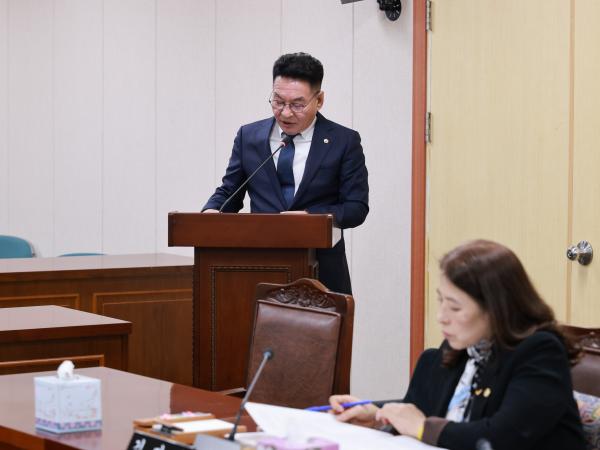 제394회 임시회 보건복지환경위원회 회의 첨부이미지 : 25년10월15일 제394회 임시회 보건복지환경위원회 회의 - 013.jpg