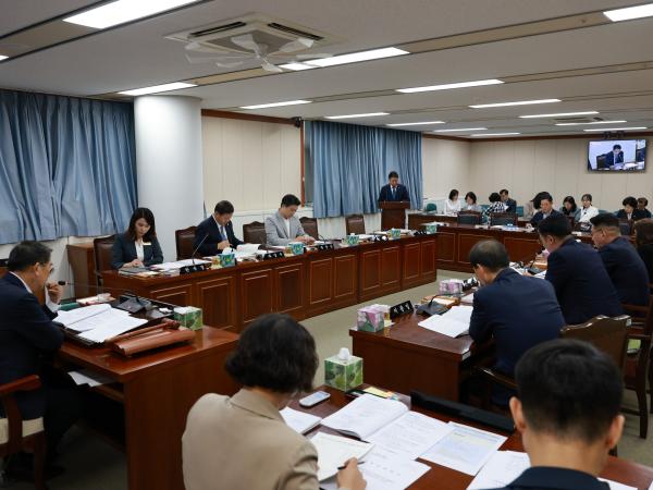 제394회 임시회 보건복지환경위원회 회의 첨부이미지 : 25년10월15일 제394회 임시회 보건복지환경위원회 회의 - 030.jpg