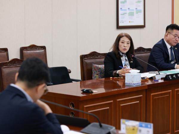 제394회 임시회 보건복지환경위원회 회의 첨부이미지 : 25년10월15일 제394회 임시회 보건복지환경위원회 회의 - 038.jpg
