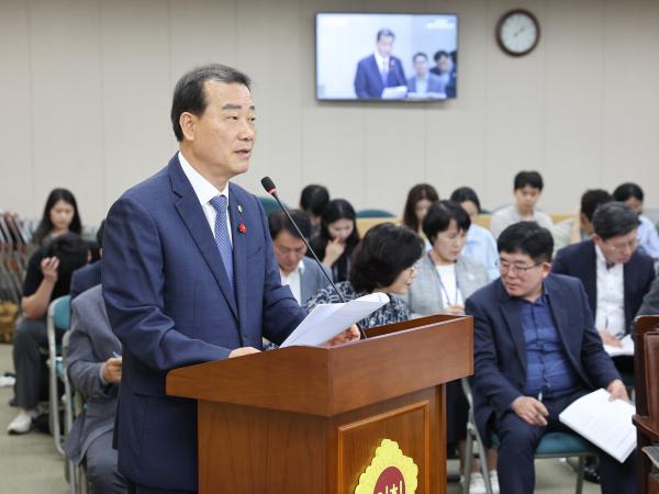 제394회 임시회 교육위원회 회의 첨부이미지 : 25년10월15일 제394회 임시회 교육위원회 회의 (10).jpg