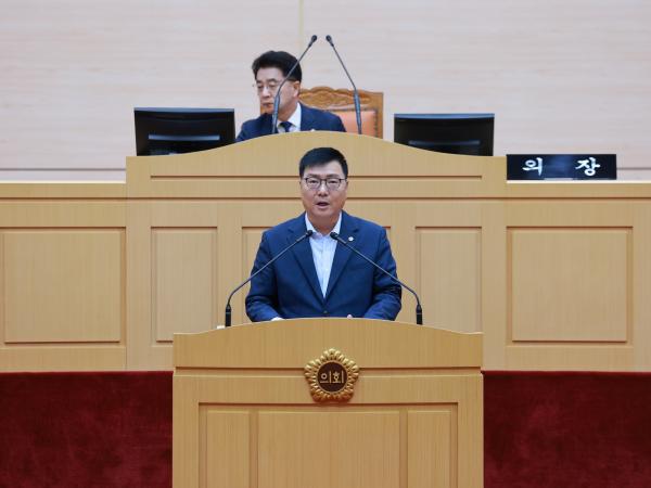 제394회 임시회 제1차 본회의 첨부이미지 : 25년10월15일 제394회 임시회 제1차 본회의 - 063.jpg