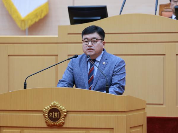 제394회 임시회 제1차 본회의 첨부이미지 : 25년10월15일 제394회 임시회 제1차 본회의 - 092.jpg