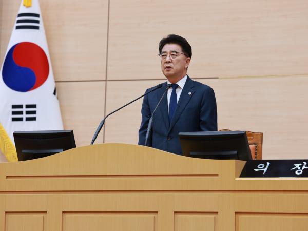 제394회 임시회 제1차 본회의 첨부이미지 : 25년10월15일 제394회 임시회 제1차 본회의 - 033.jpg