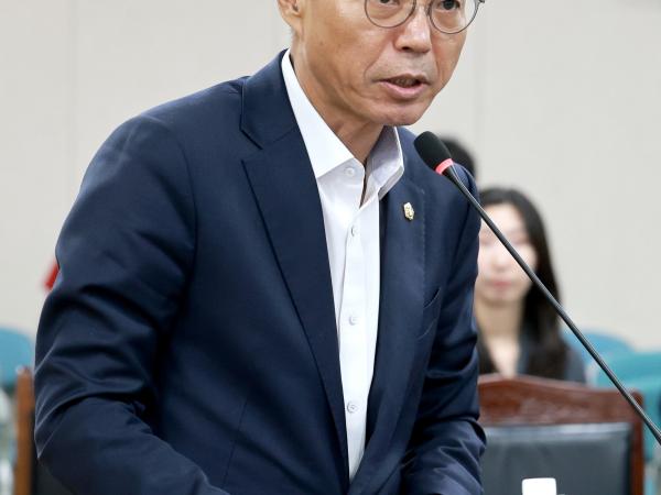 제394회 임시회 농수산위원회 회의 첨부이미지 : 25년10월15일 제394회 임시회 농수산위원회 회의 - 027.jpg