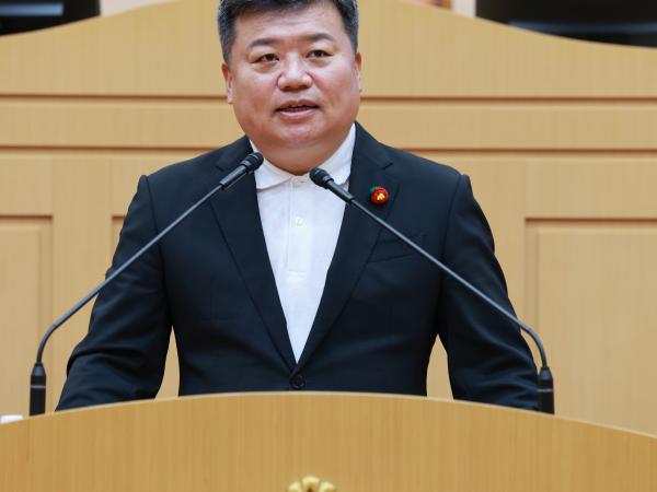 제394회 임시회 제1차 본회의 첨부이미지 : 25년10월15일 제394회 임시회 제1차 본회의 - 057.jpg