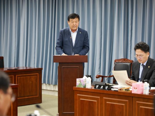 제394회 임시회 농수산위원회 회의 첨부이미지 : 25년10월15일 제394회 임시회 농수산위원회 회의 - 024.jpg