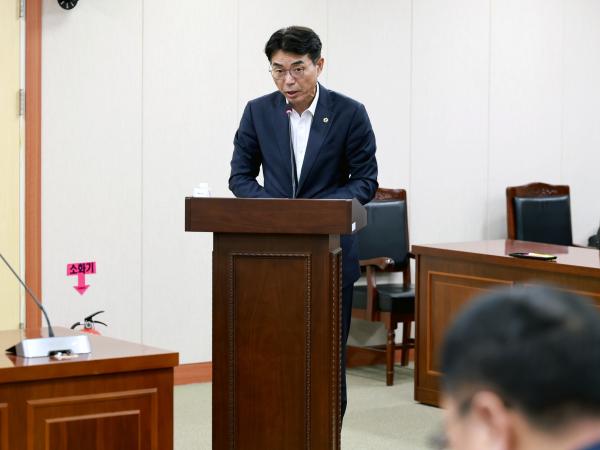 제394회 임시회 농수산위원회 회의 첨부이미지 : 25년10월15일 제394회 임시회 농수산위원회 회의 - 032.jpg