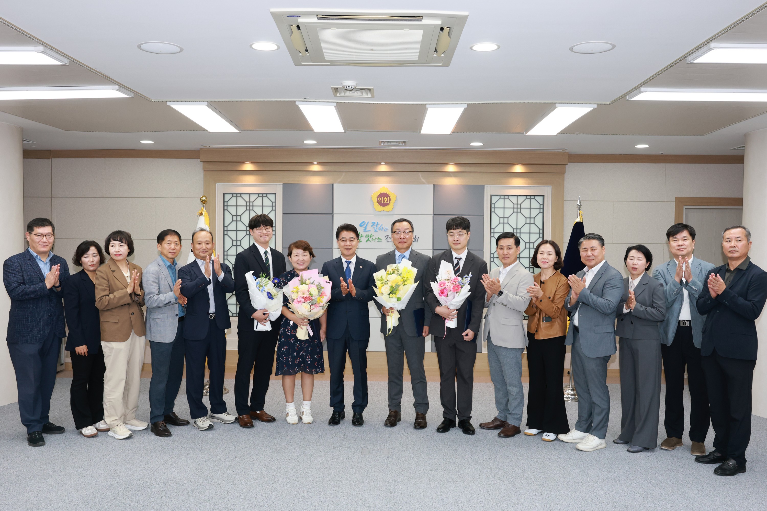 2025 수시 인사발령 임용장 수여식 첨부이미지 : 25년10월02일 2025 수시 인사발령 임용장 수여식 - 021.jpg