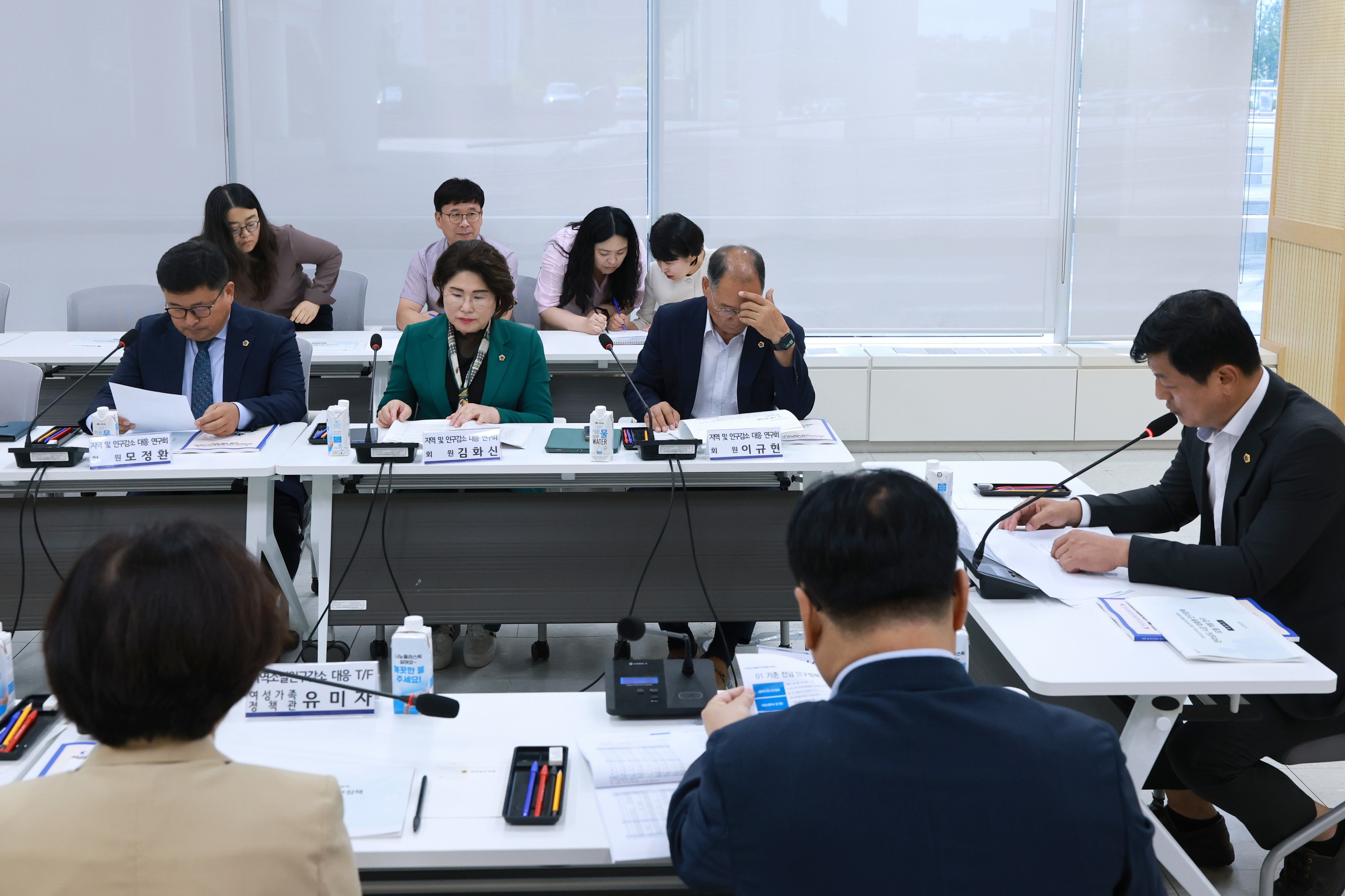 지역 및 인구감소 대응 연구회 최종보고회 첨부이미지 : 25년08월26일 지역 및 인구감소 대응 연구회 최종보고회 - 007.jpg