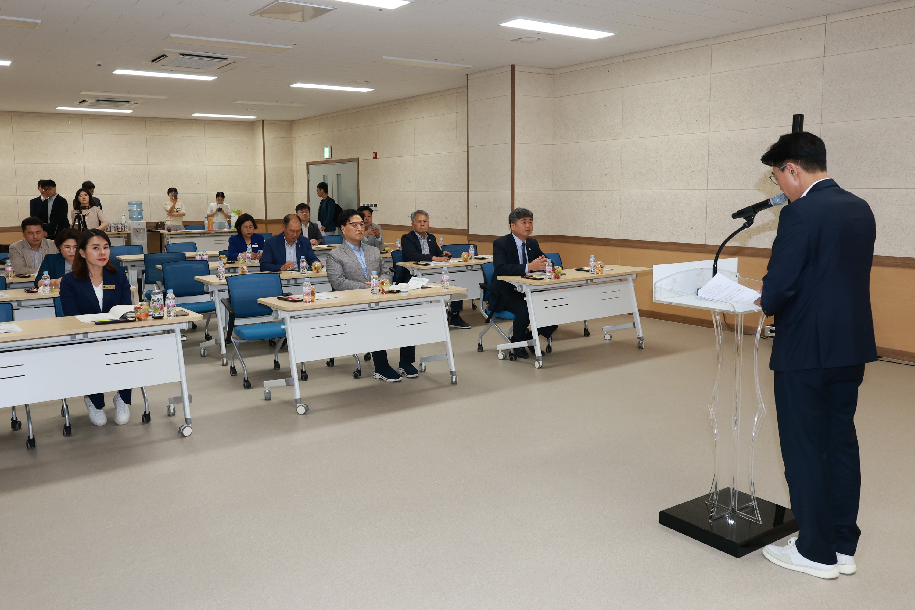 2025년 예산결산특별위원회 연찬회 첨부이미지 : 25년08월21일 2025년 예산결산특별위원회 연찬회 - 007.jpg