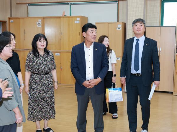 전남 미래형 늘봄교육 정책연구회 영광초 현장간담회 첨부이미지 : 25년08월22일 전남 미리형 늘봄교육 정책연구회 영광초 현장간담회( - 026.jpg