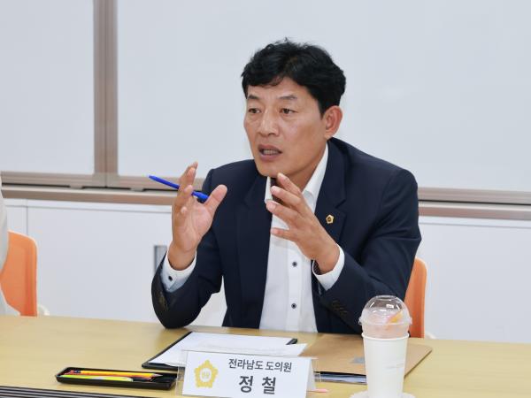 전남 미래형 늘봄교육 정책연구회 영광초 현장간담회 첨부이미지 : 25년08월22일 전남 미리형 늘봄교육 정책연구회 영광초 현장간담회( - 008.jpg