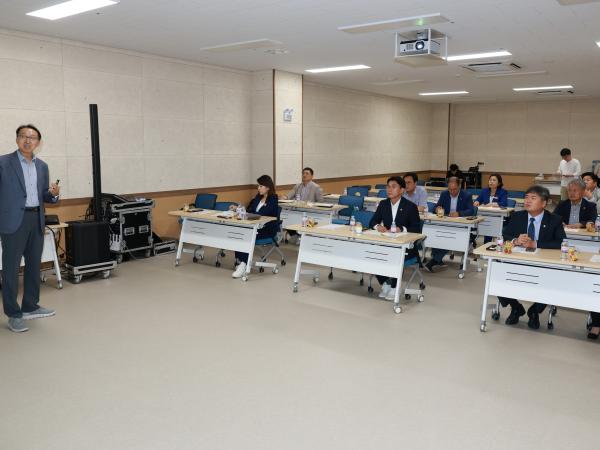 2025년 예산결산특별위원회 연찬회 첨부이미지 : 25년08월21일 2025년 예산결산특별위원회 연찬회 - 014.jpg