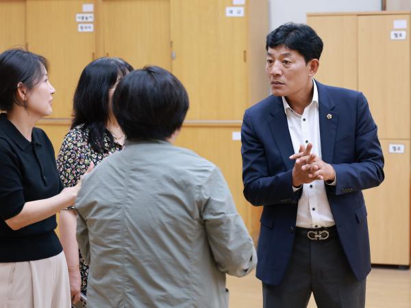 전남 미래형 늘봄교육 정책연구회 영광초 현장간담회 첨부이미지 : 25년08월22일 전남 미리형 늘봄교육 정책연구회 영광초 현장간담회( - 030.jpg