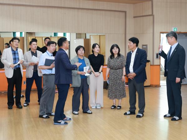 전남 미래형 늘봄교육 정책연구회 영광초 현장간담회 첨부이미지 : 25년08월22일 전남 미리형 늘봄교육 정책연구회 영광초 현장간담회( - 028.jpg