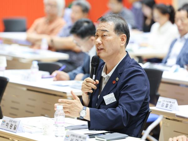 2026여수세계섬박람회 종합실행계획 수립 중간보고회 첨부이미지 : 25년08월21일 2026여수세계섬박람회 종합실행계획 수립 중간보고회 (12).jpg