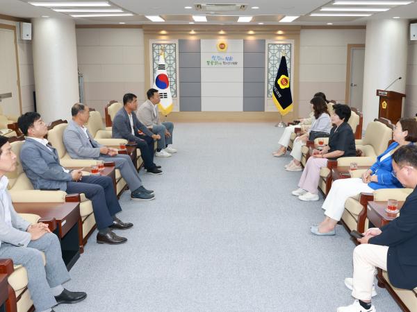 대구 기초의회 민주당 소속의원 도의회 내방 첨부이미지 : 25년08월20일 대구 기초의회 민주당 소속의원 도의회 내방 - 044.jpg