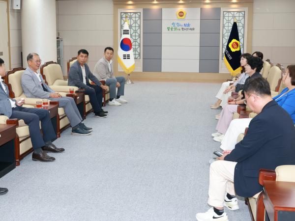 대구 기초의회 민주당 소속의원 도의회 내방 첨부이미지 : 25년08월20일 대구 기초의회 민주당 소속의원 도의회 내방 - 043.jpg