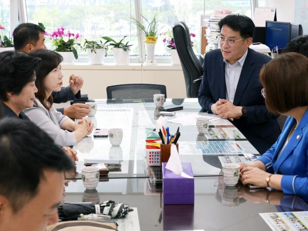 대구 기초의회 민주당 소속의원 도의회 내방 첨부이미지 : 25년08월20일 대구 기초의회 민주당 소속의원 도의회 내방 - 005.jpg