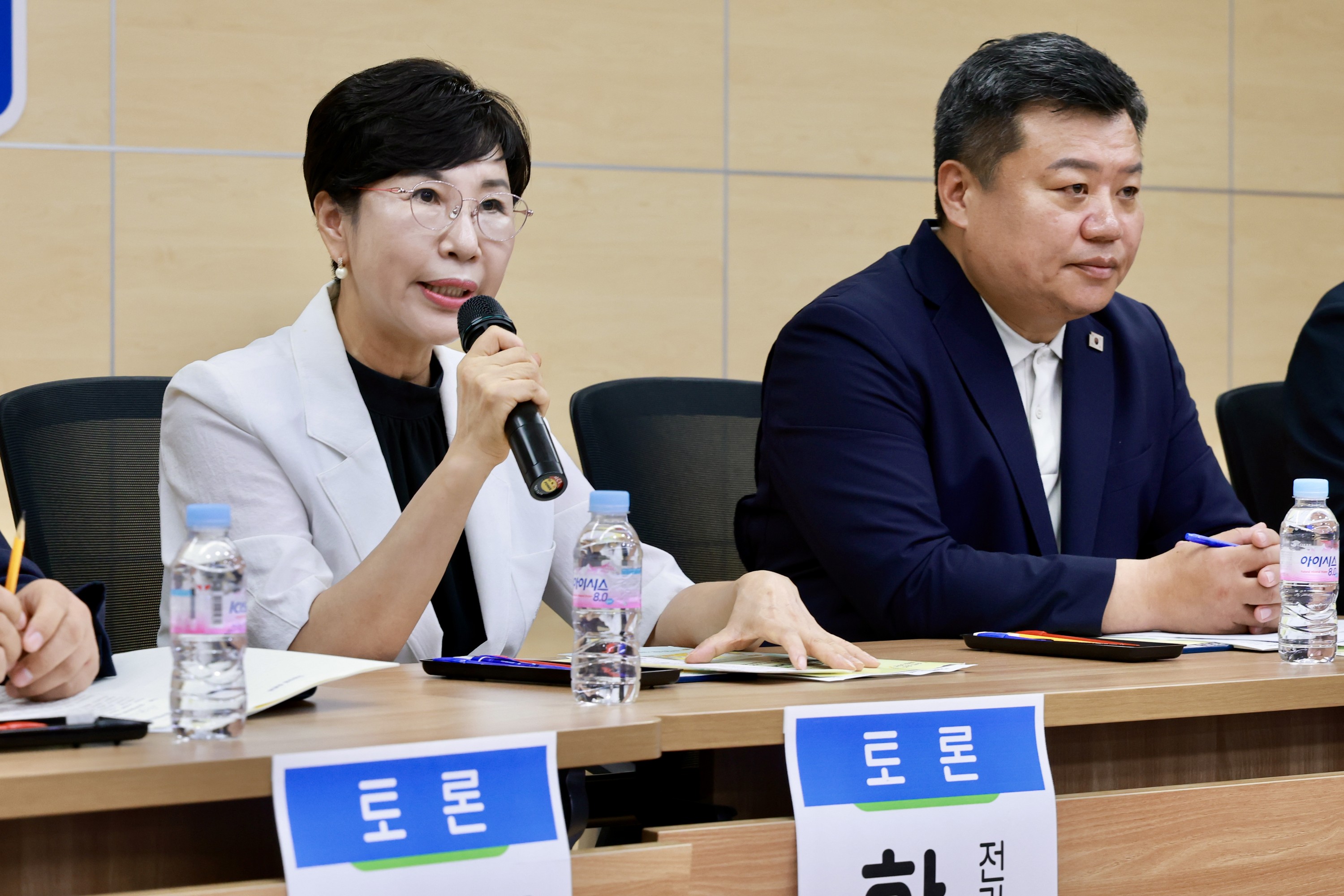 도농복합지역의 농촌과 도시 상생 방안 모색 토론회 첨부이미지 : 25년08월25일 도농복합지역의 농촌과 도시 상생 방안 모색 토론회 - 038.jpg
