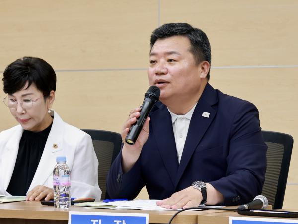 도농복합지역의 농촌과 도시 상생 방안 모색 토론회 첨부이미지 : 25년08월25일 도농복합지역의 농촌과 도시 상생 방안 모색 토론회 - 030.jpg