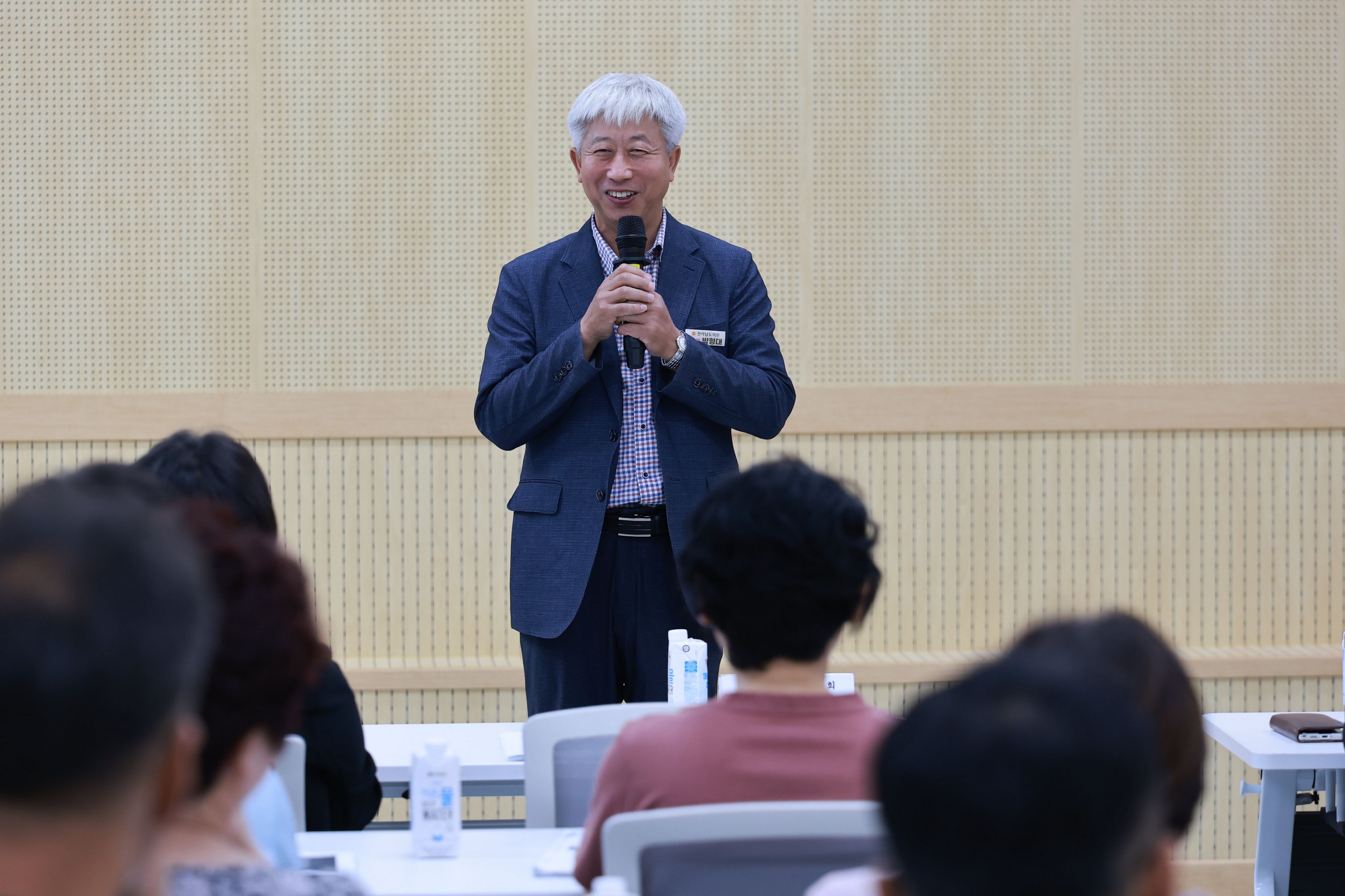 한미 관세협상 분석과 농업 대응 방향 토론회 첨부이미지 : 25년08월18일 한미 관세협상 분석과 농업 대응 방향 토론회 - 009.jpg
