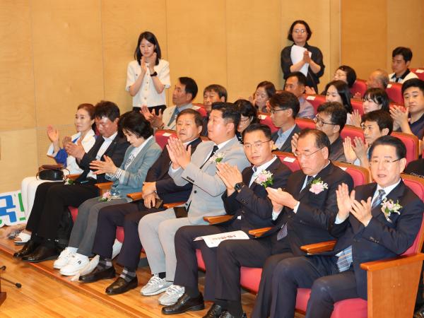 2025 전남 선도농업인 연합회 워크숍 첨부이미지 : 25년08월12일 2025 전남 선도농업인 연합회 워크숍- 009.jpg