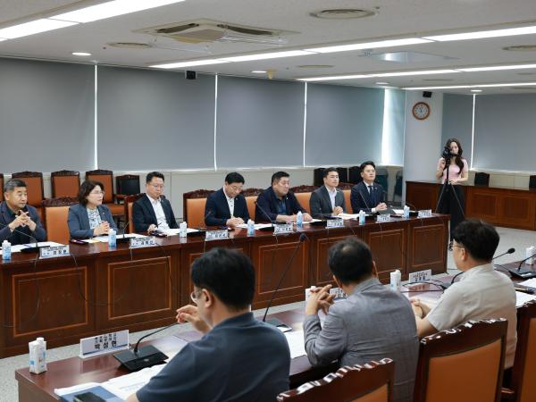 전라남도 통합대학교 국립의과대학 설립 관련 연석회의 첨부이미지 : 25년08월13일 전라남도 통합대학교 국립의과대학 설립 관련 연석회의 - 004.jpg