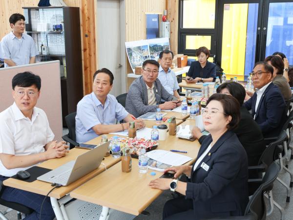'지속가능한 산림자원 연구회' 현지활동 첨부이미지 : 25년08월11일 ‘지속가능한 산림자원 연구회‘ 현지활동 (13).jpg