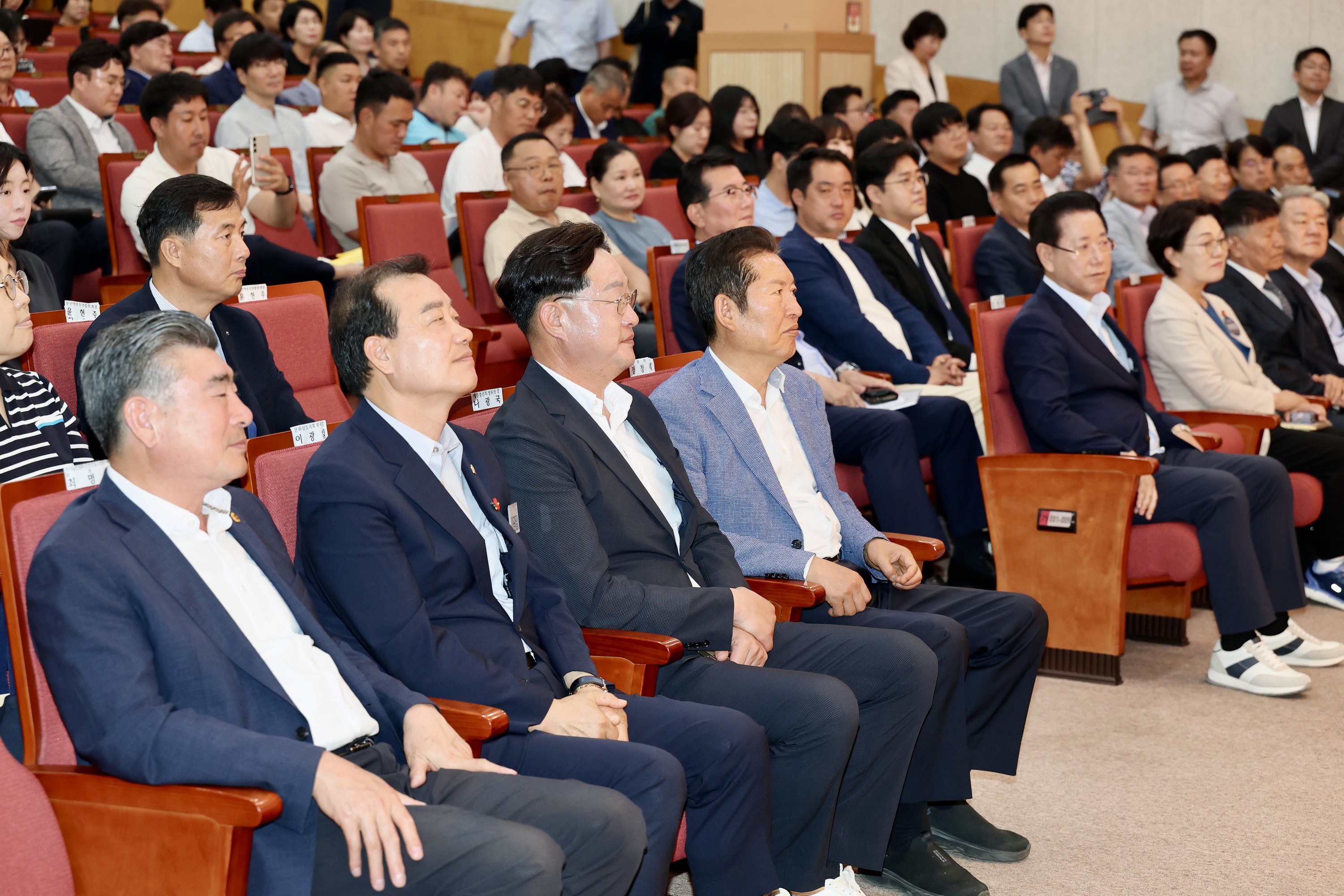 무안 교육발전특구 활성화 포럼 첨부이미지 : 25년06월20일 무안교육발전특구 활성화 포럼 - 036.jpg
