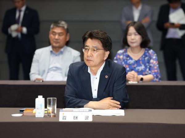 대한민국시도의회의장협의회 25년 제4차 임시회 첨부이미지 : 25년06월19일 대한민국시도의회의장협의회 제4차 임시회_55.jpg