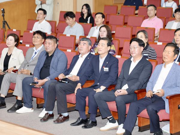 무안 교육발전특구 활성화 포럼 첨부이미지 : 25년06월20일 무안교육발전특구 활성화 포럼 - 058.jpg
