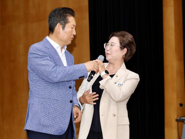 무안 교육발전특구 활성화 포럼 첨부이미지 : 25년06월20일 무안교육발전특구 활성화 포럼 - 072.jpg