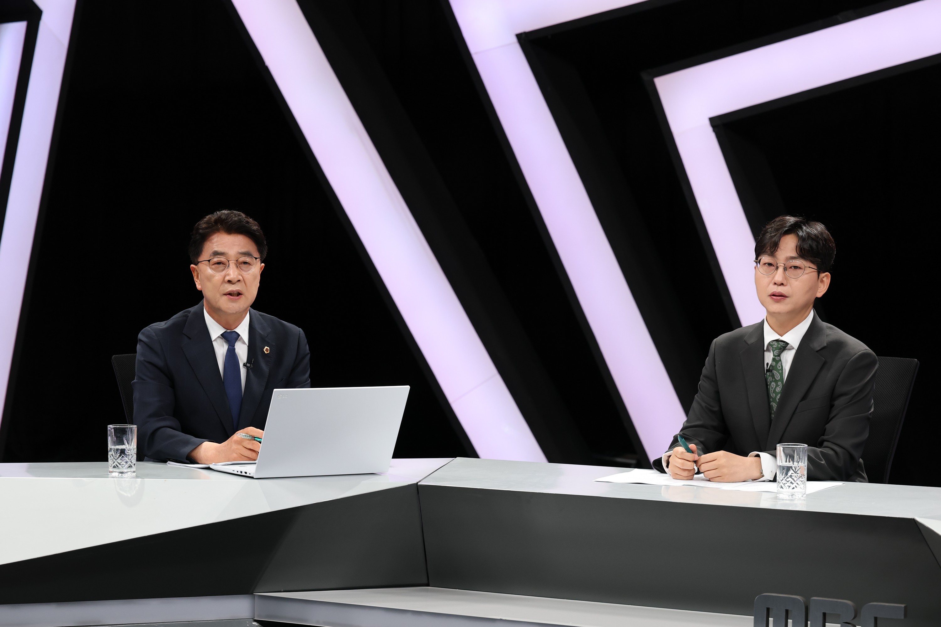 여수MBC 뉴스&이슈 방송 녹화 첨부이미지 : 25년06월25일 여수MBC 뉴스&이슈 방송 녹화 - 008.jpg