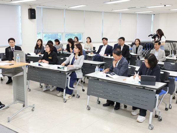 제1기 전라남도의회 의정 아카데미 첨부이미지 : 25년06월25일 제1기 전라남도의회 의정 아카데미 (16).jpg