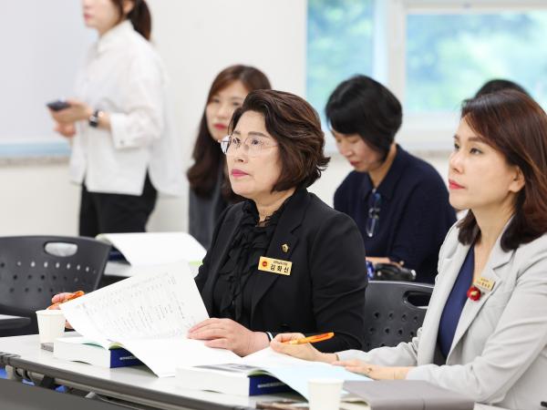 제1기 전라남도의회 의정 아카데미 첨부이미지 : 25년06월25일 제1기 전라남도의회 의정 아카데미 (7).jpg