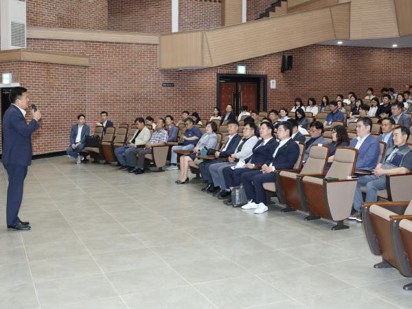 전남교육가족과의 미래교육 간담회 첨부이미지 : 25년06월23일 전남교육가족과의 미래교육 간담회 - 019.jpg