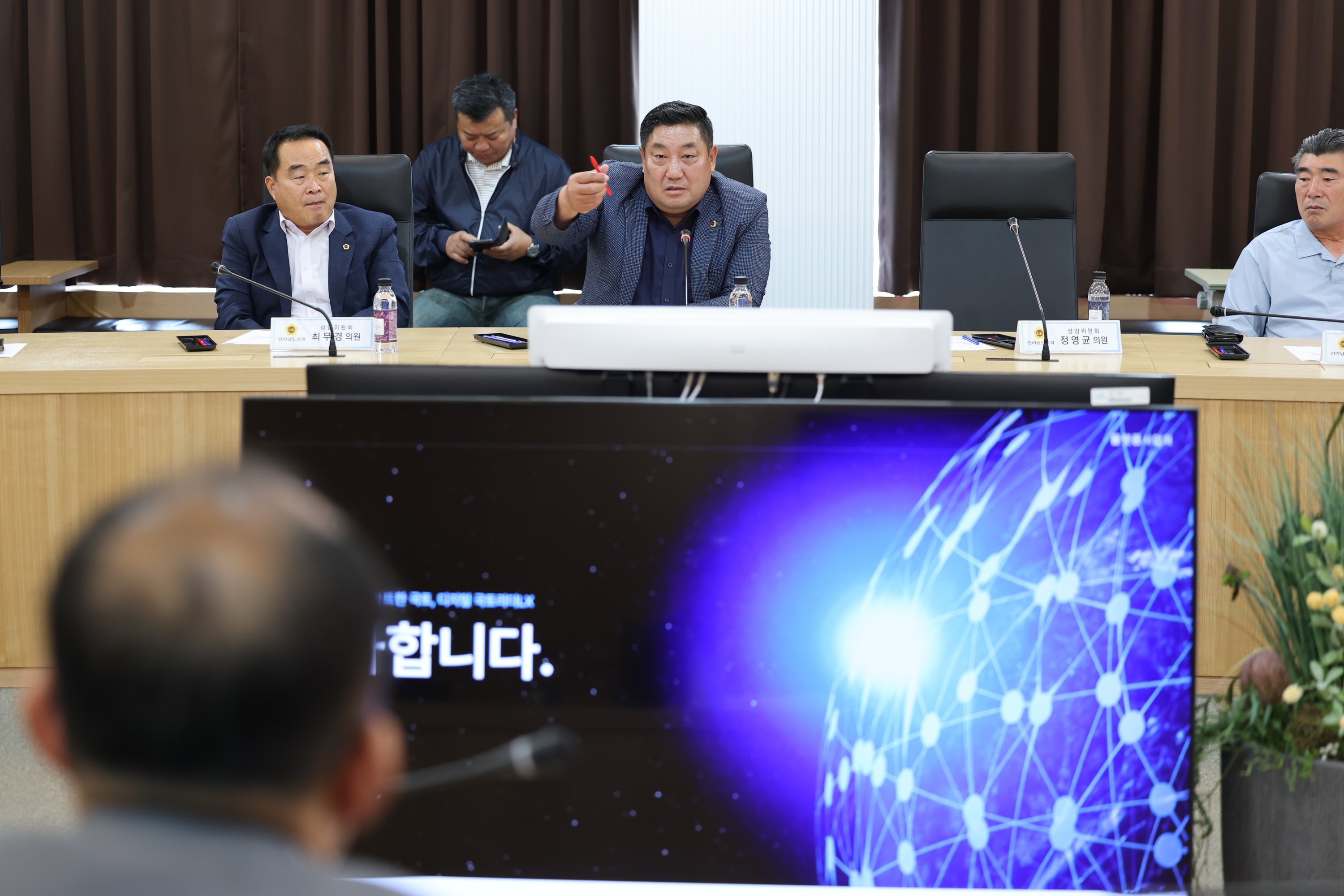 소방안전 빅데이터 활용방안 연구회 LX한국국토정보공사 현지활동 첨부이미지 : 25년06월16일 소방안전 빅데이터 활용 방안 연구회 현지활동 - 029.jpg
