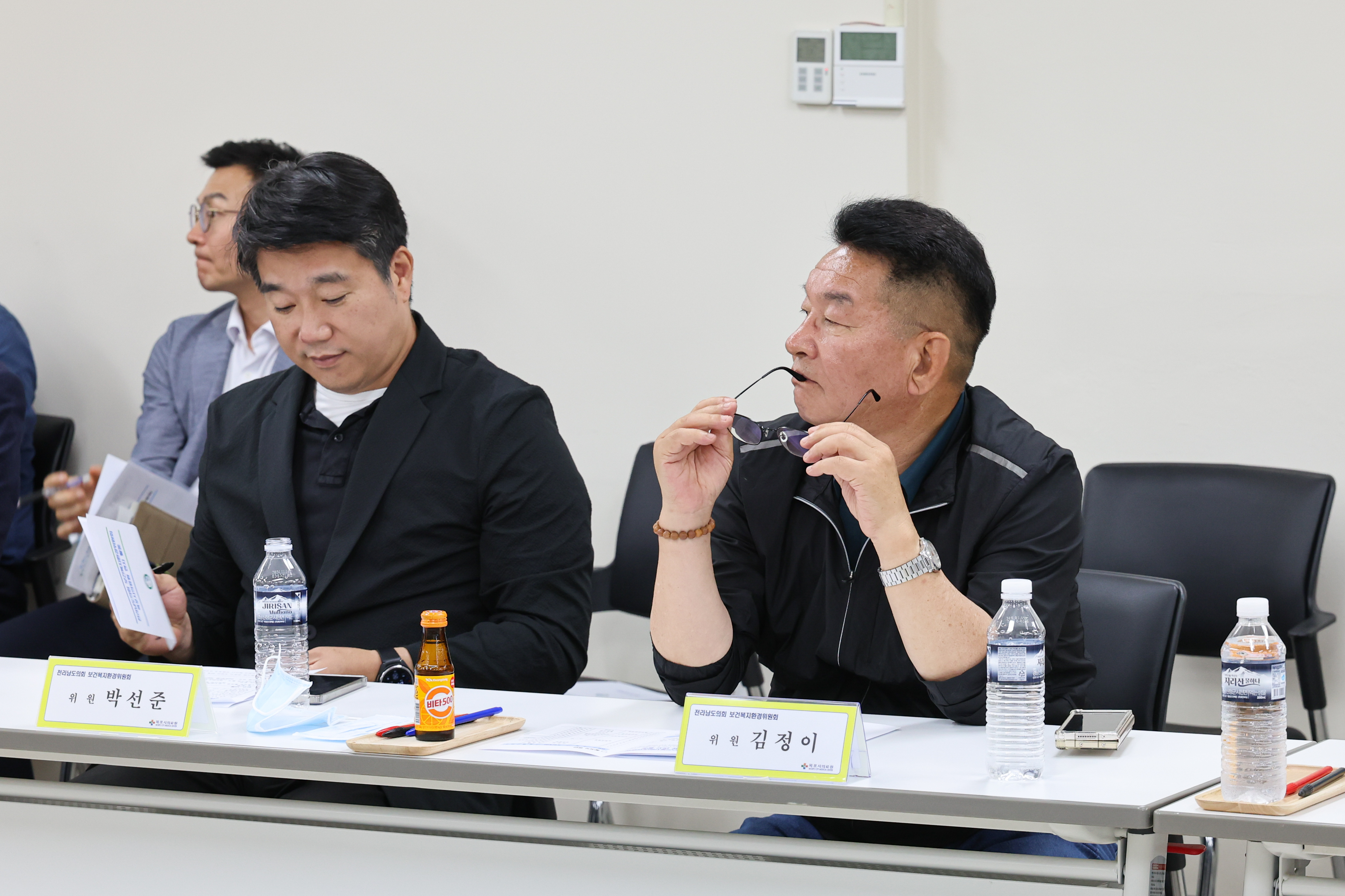 제391회 정례회 보건복지환경위원회 현지활동 첨부이미지 : 25년06월16일 제391회 정례회 보건복지환경위원회 현지활동 (목포시의료원) (40).jpg