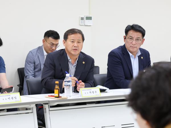 제391회 정례회 보건복지환경위원회 현지활동 첨부이미지 : 25년06월16일 제391회 정례회 보건복지환경위원회 현지활동 (목포시의료원) (41).jpg